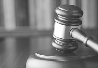 دفاعی به وکالت از زوج در پرونده الزام به تمکین